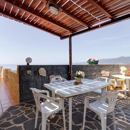 La Terrazza Sul Mare Villa Magomadas Eksteriør billede