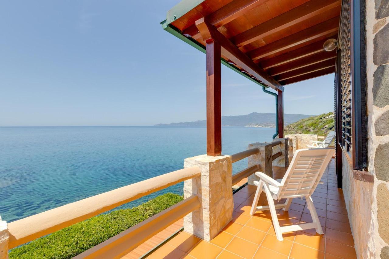 La Terrazza Sul Mare Villa Magomadas Eksteriør billede